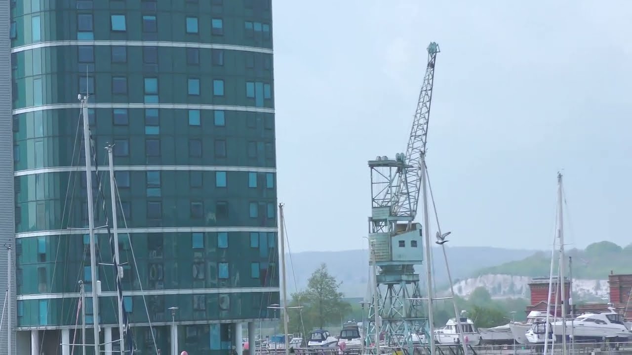 ENJOY THE VIEW MEDWAY MARINA CHATHAM KENT ENGLAND RIVER MEDWAY TOWNS BOATS MUSIC
