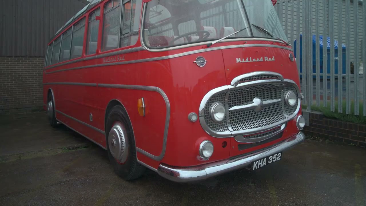 Midland Red BMMO CL2   A 40 Year Restoration