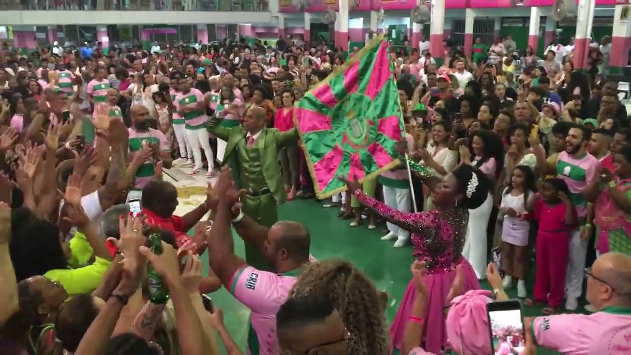 Primeira dança do casal da Mangueira com samba 2022