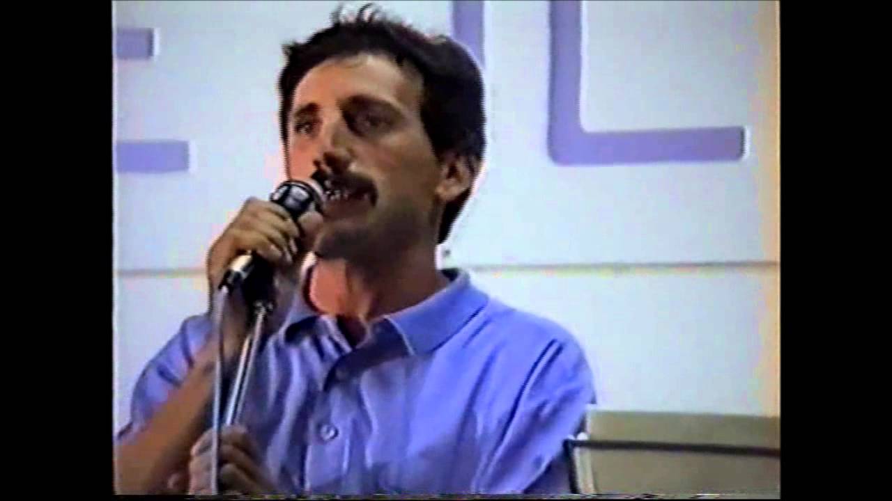 Colui che è (di: De Simone Raffaele).