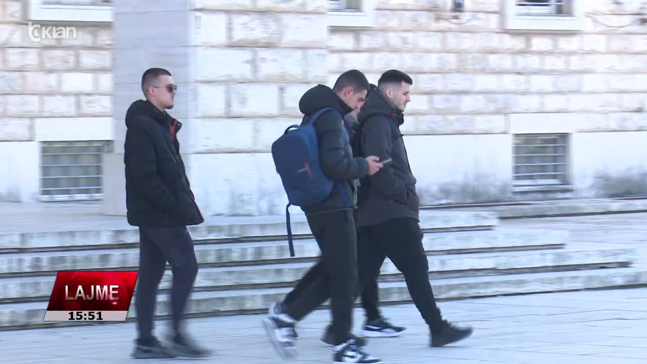 Tv Klan - Studentet vajza më Smart sesa djemtë