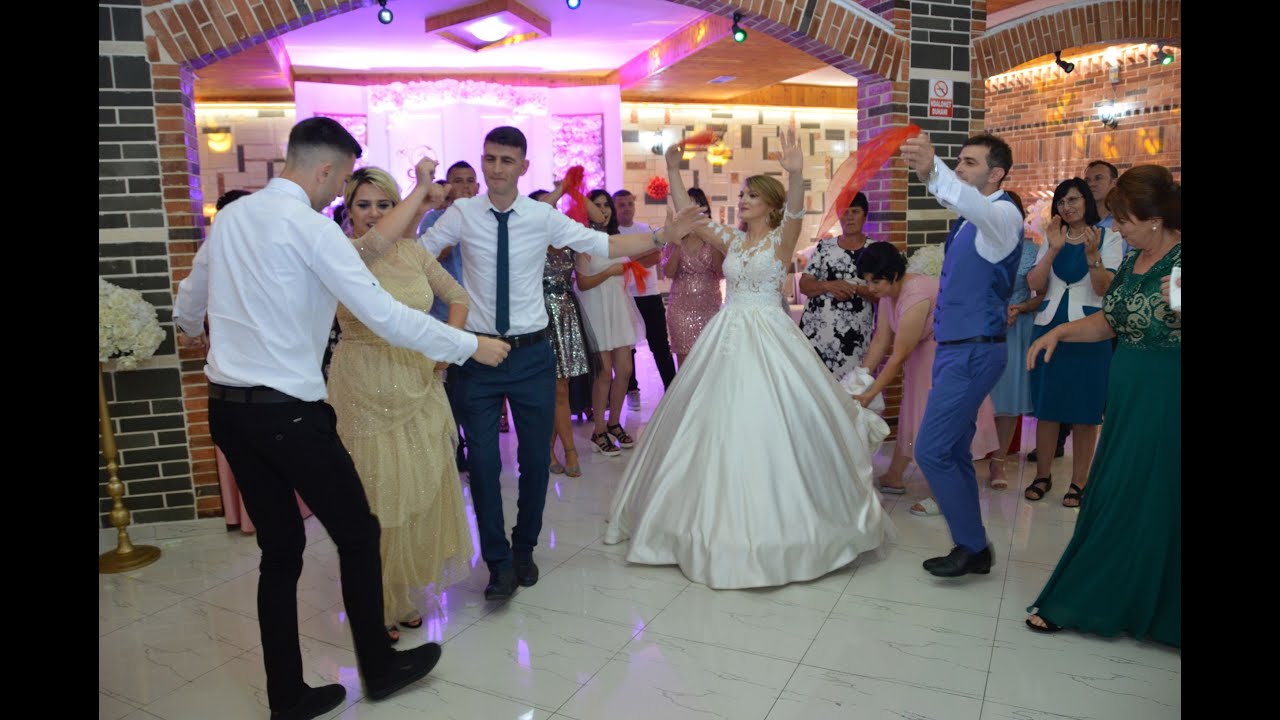 Dasem shqipetare krushqit super atmosfer (Dasma Mario Jona )HD(Mariol Rrapaj & Ani Myzeqarja)