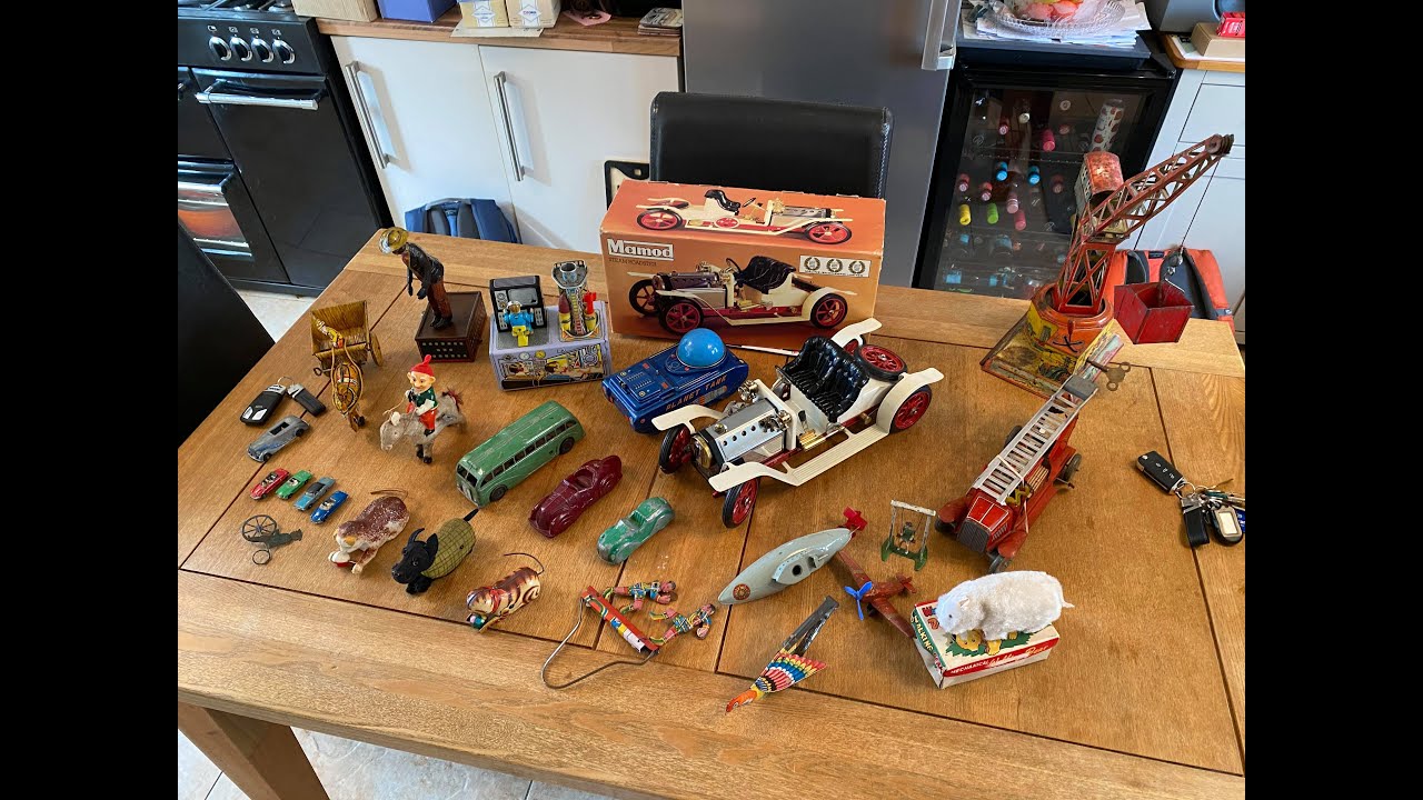Rare Clockwork, Tinplate & Battery Operated Toys - Jordans Vintage World