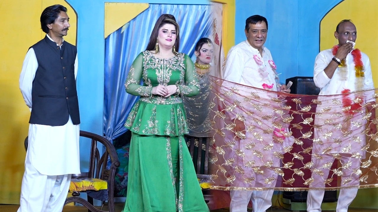Saleem Albela Best Comedy With Goga Pasroori & Rubab Choudhary | New Punjabi Stage Drama Clip