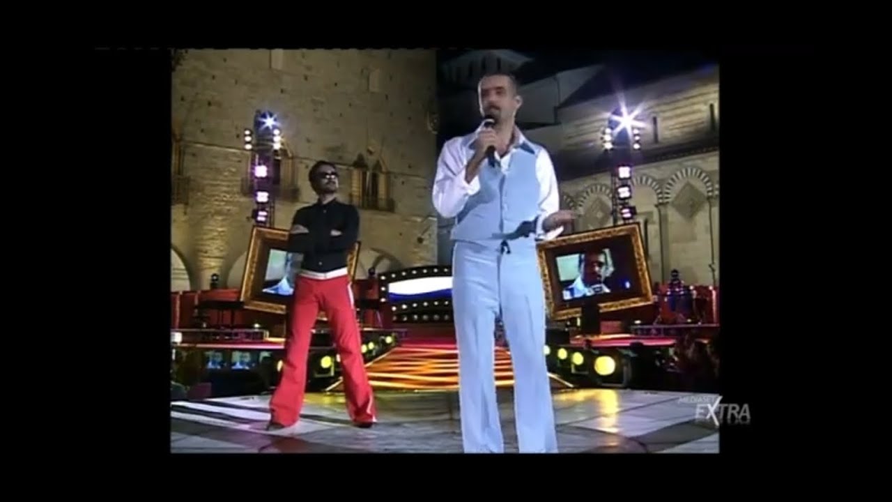 Daniele Silvestri - Salir&ograve; (1 Puntata Del Festivalbar 2002 Pistoia)