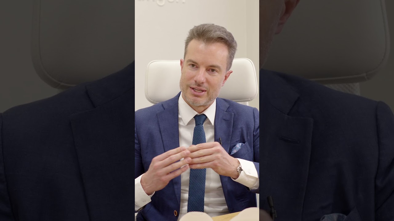 Jak mohou prsa s implant&aacute;ty vypadat za 10-15 let po operaci? Odpov&iacute;d&aacute; doc. Ondřej Mě&scaron;ť&aacute;k z Esth&eacute;
