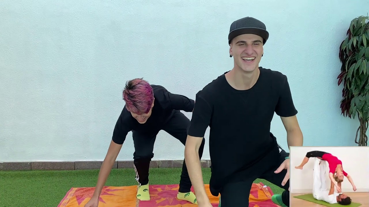 Adexe Y Nau - Yoga Challenge
