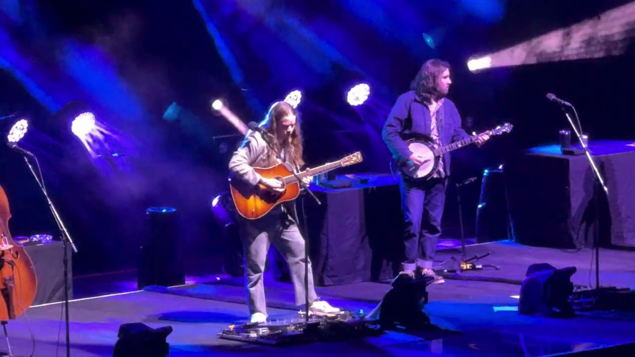 Billy Strings - 