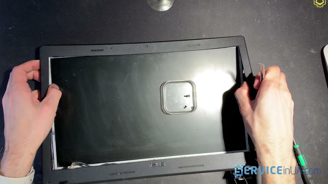 Замена крышки матрицы, дисплея, разборка, ремонт ноутбук Asus x54c repair lcd