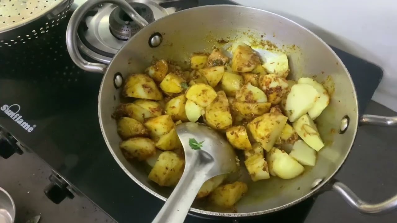 Aloo ki sabzi without onion and garlic l like and subscribe l 
