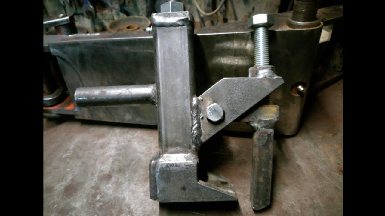 Making a Bead breaker Tool - Safe way to Break a tire bead and wont Damage your Wheel. 