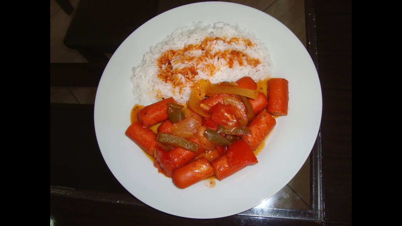SALSICHA AO MOLHO FÁCIL