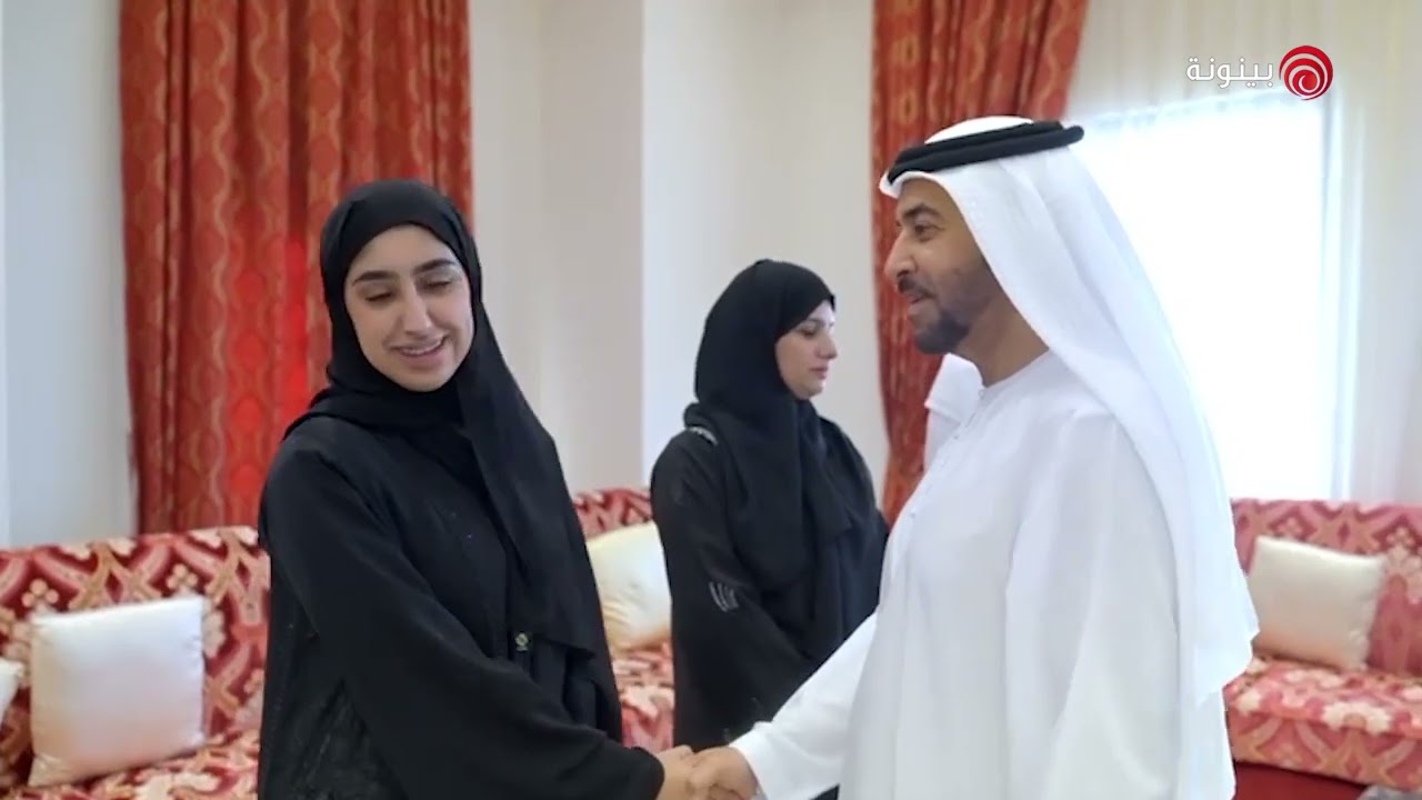 سمو الشيخ حمدان بن زايد آل نهيان ممثل الحاكم في منطقة الظفرة يستقبل أوائل الصف الثاني عشر