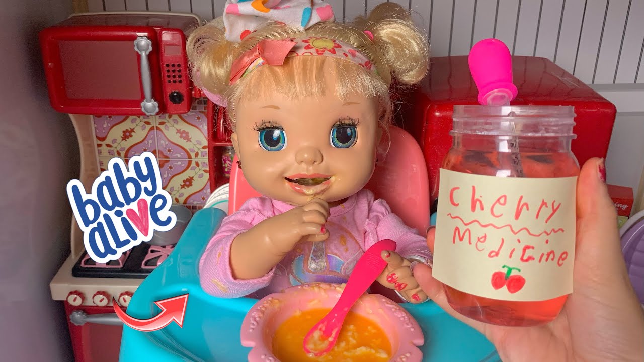 BABY ALIVE Danielle has a Fever DIY DOLL Medicine 🤒
