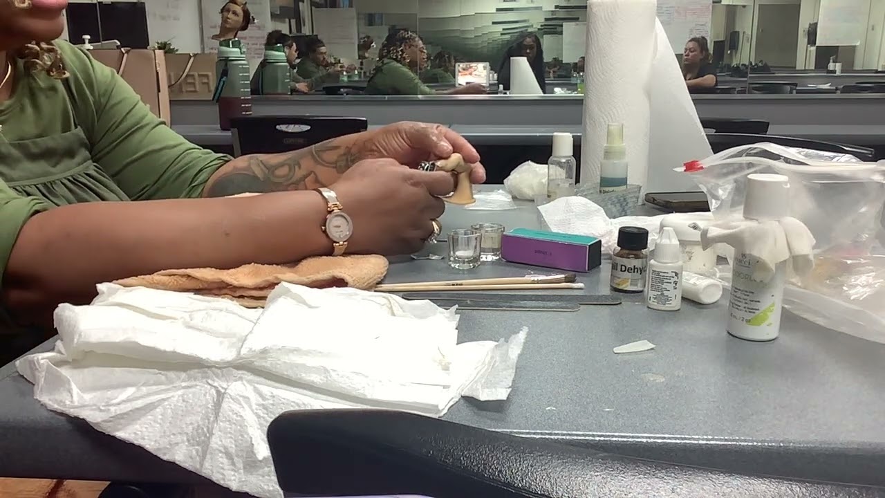 TDLR nail application service ￼