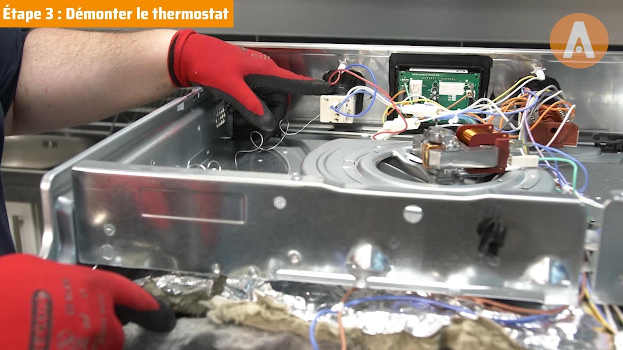 Comment tester et changer le thermostat d'un four ?