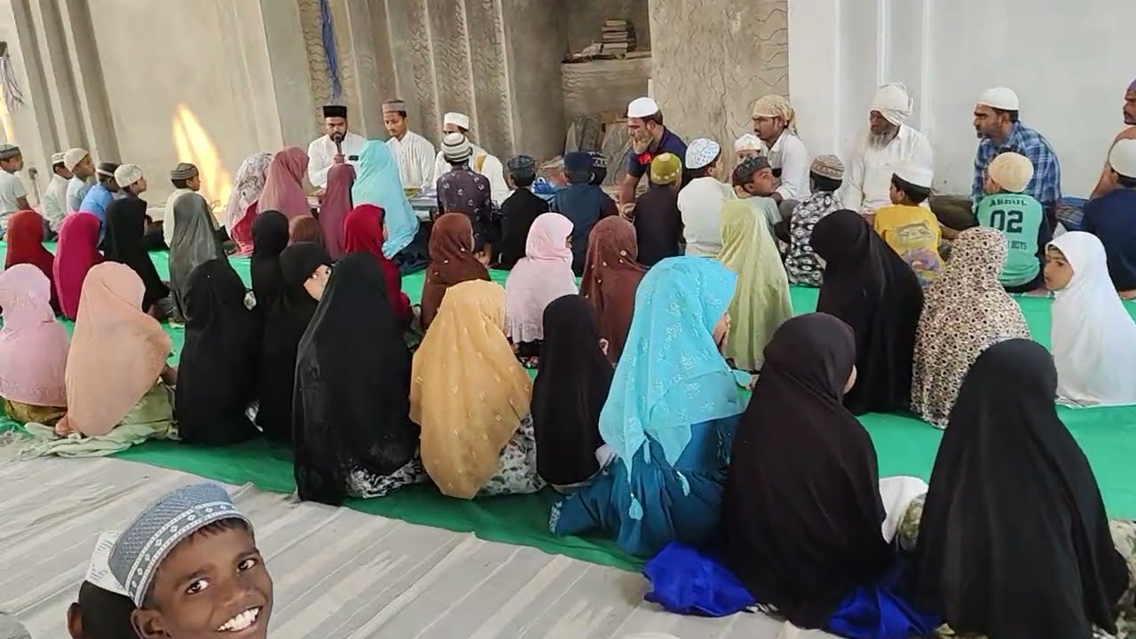 10 Bacchon ne Quran Karim ko Aagaaj Kiya Hai | Kurakunda Masjide me 
