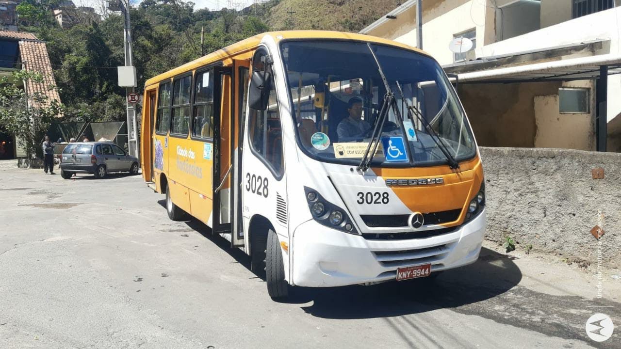 317 Terminal Itamarati x Gregório Cruzick - Neobus Thunder padrão CDH carro 3028