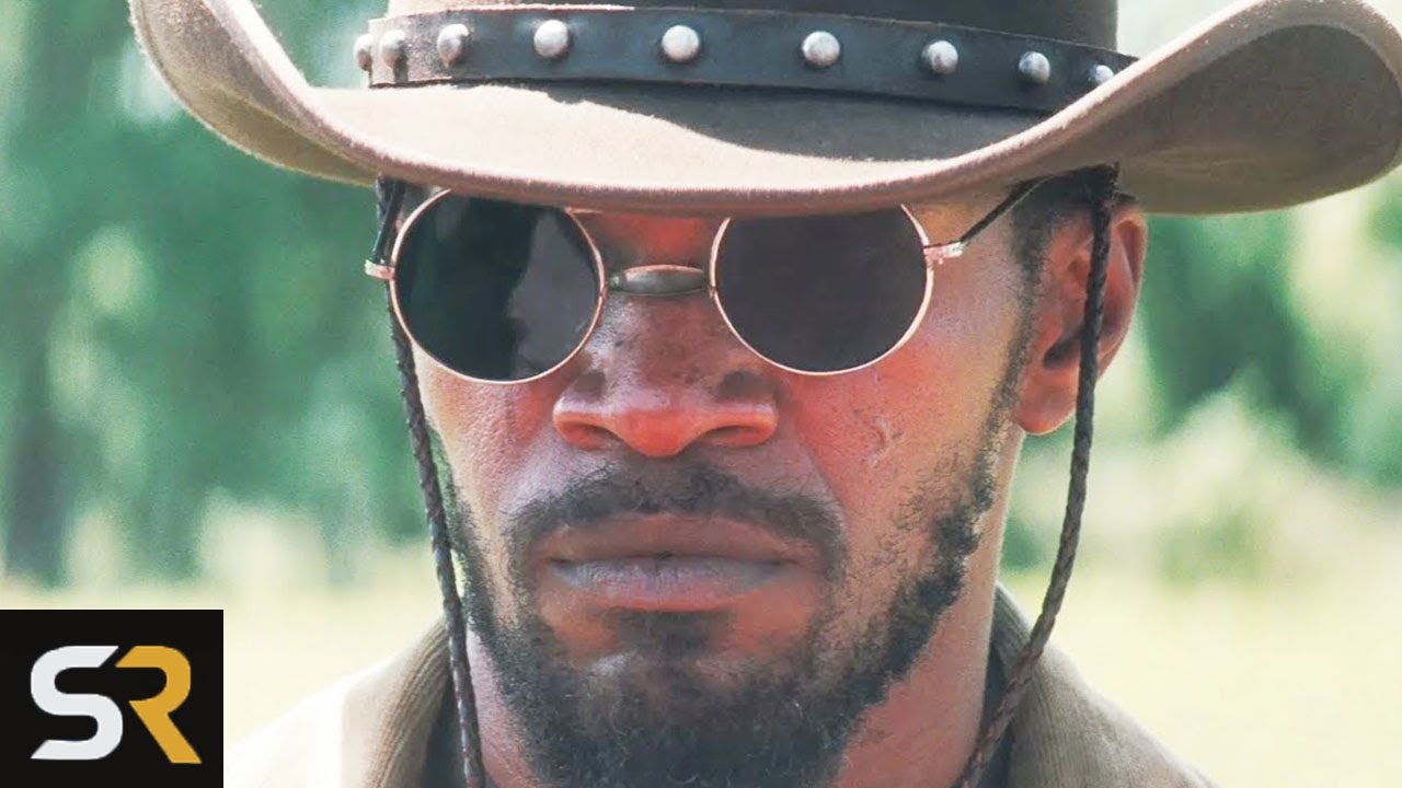 10 Costume Mistakes That Made It Into The Movie