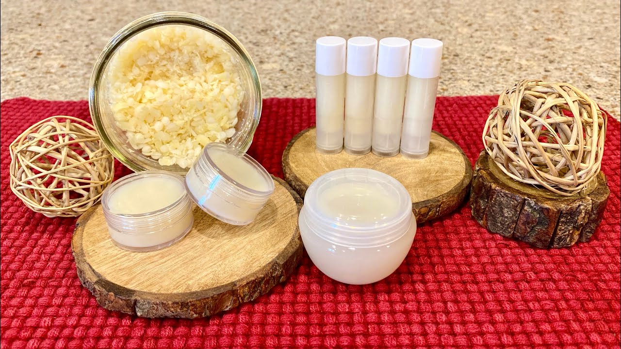 HOMEMADE NATURAL BEESWAX LIP BALM | Natural Living Skin Care