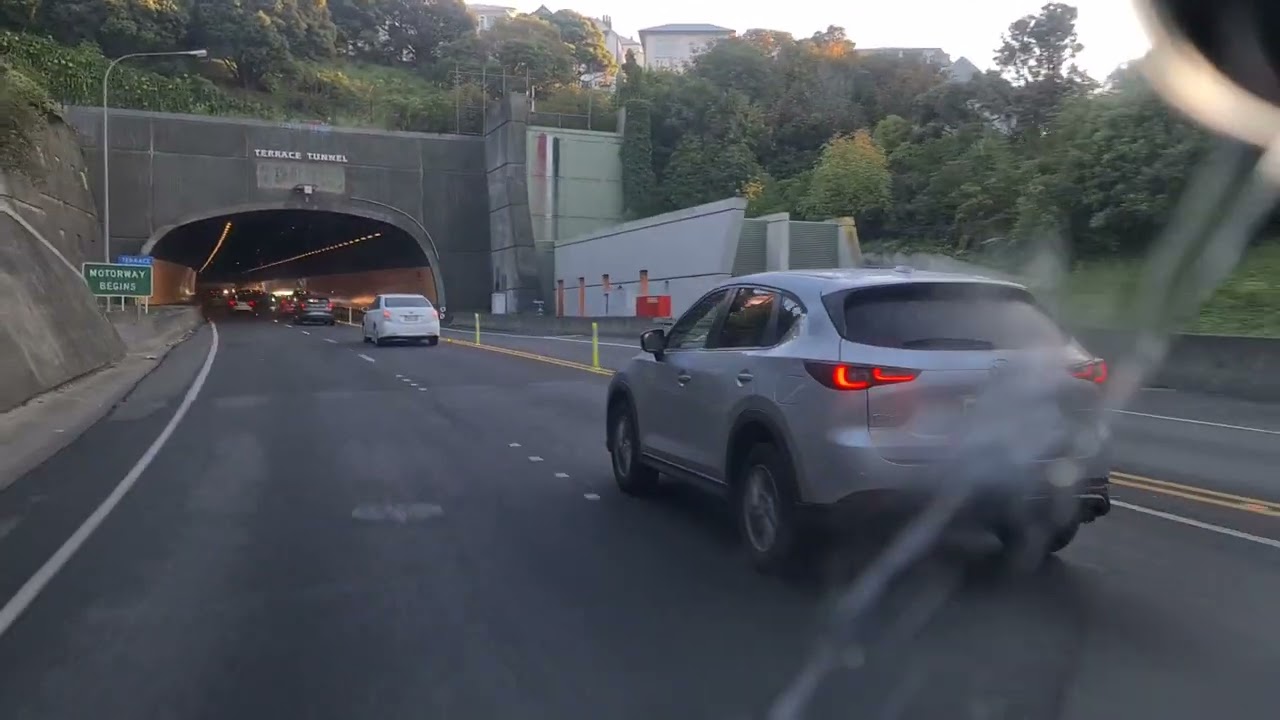 Busy busy traffic  Wellington New Zealand 🇳🇿