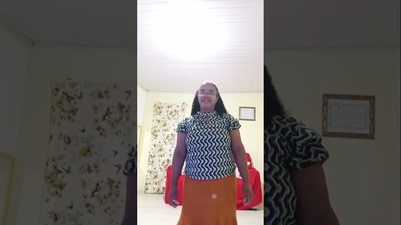 Bom dia  apaz do senhor jesus se vocês gostaram  dê-se hino  deixem seu like!!