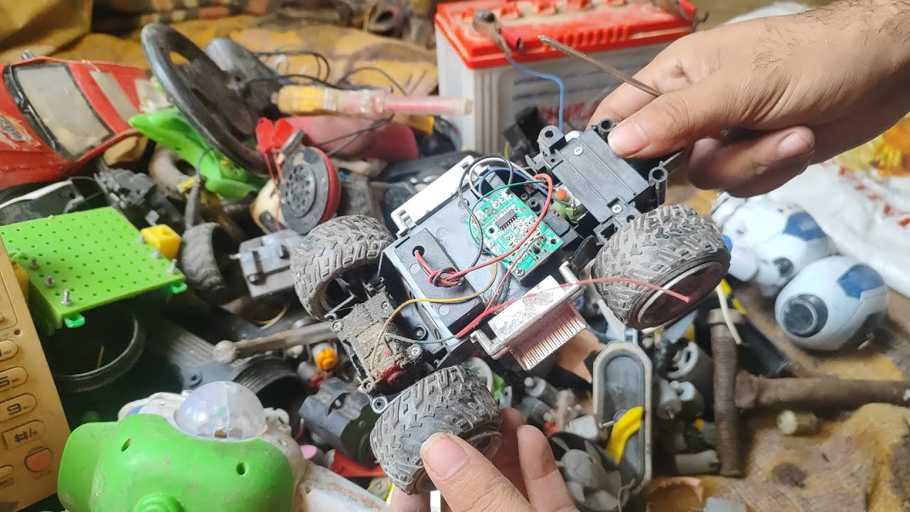 Opening a very powerful control machine and testing its engine