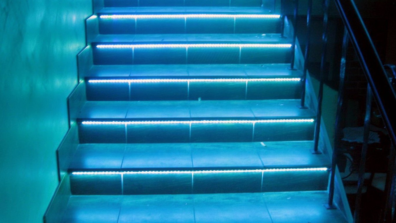 Automatic LED Stair Lighting 