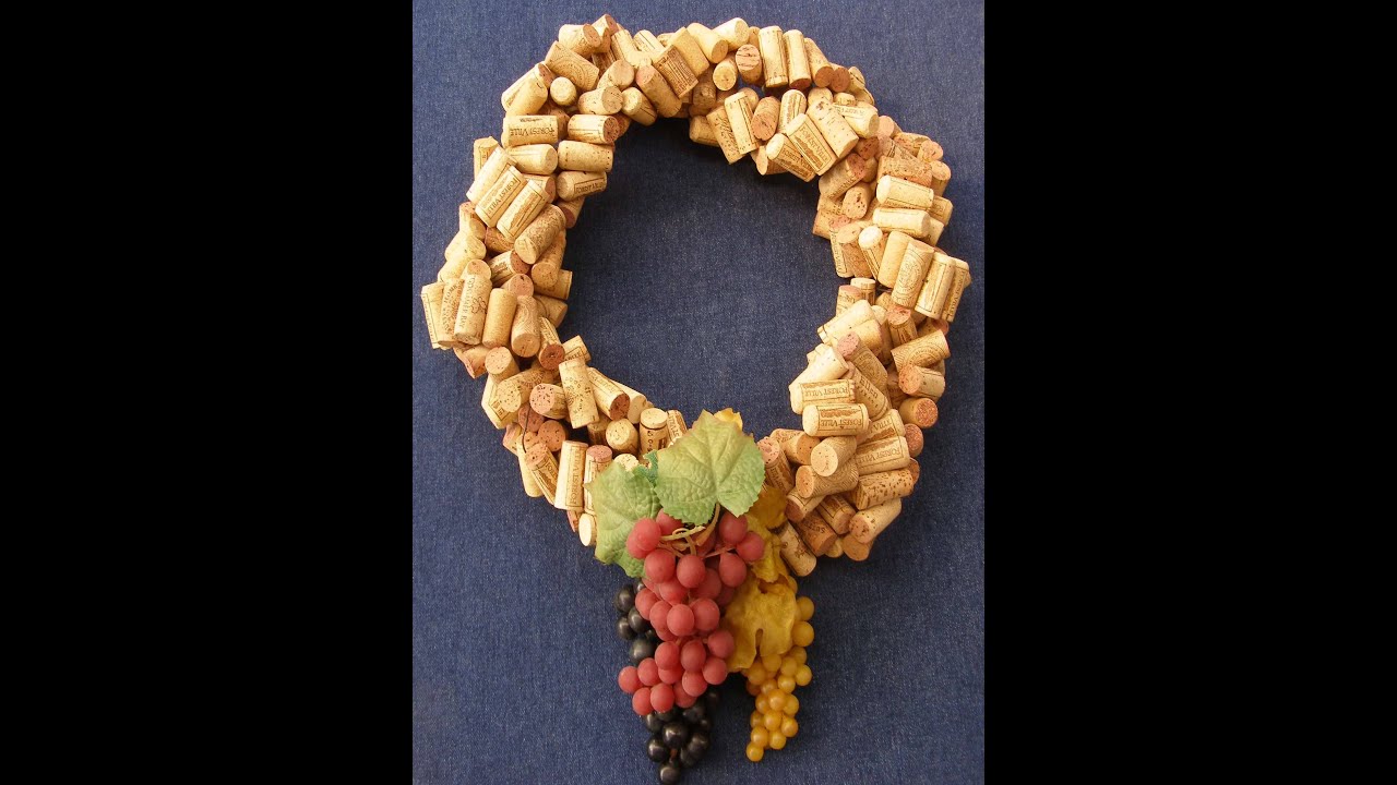 Rápido y Fácil - Haga una Corona de Corchos de Vino Recicladas