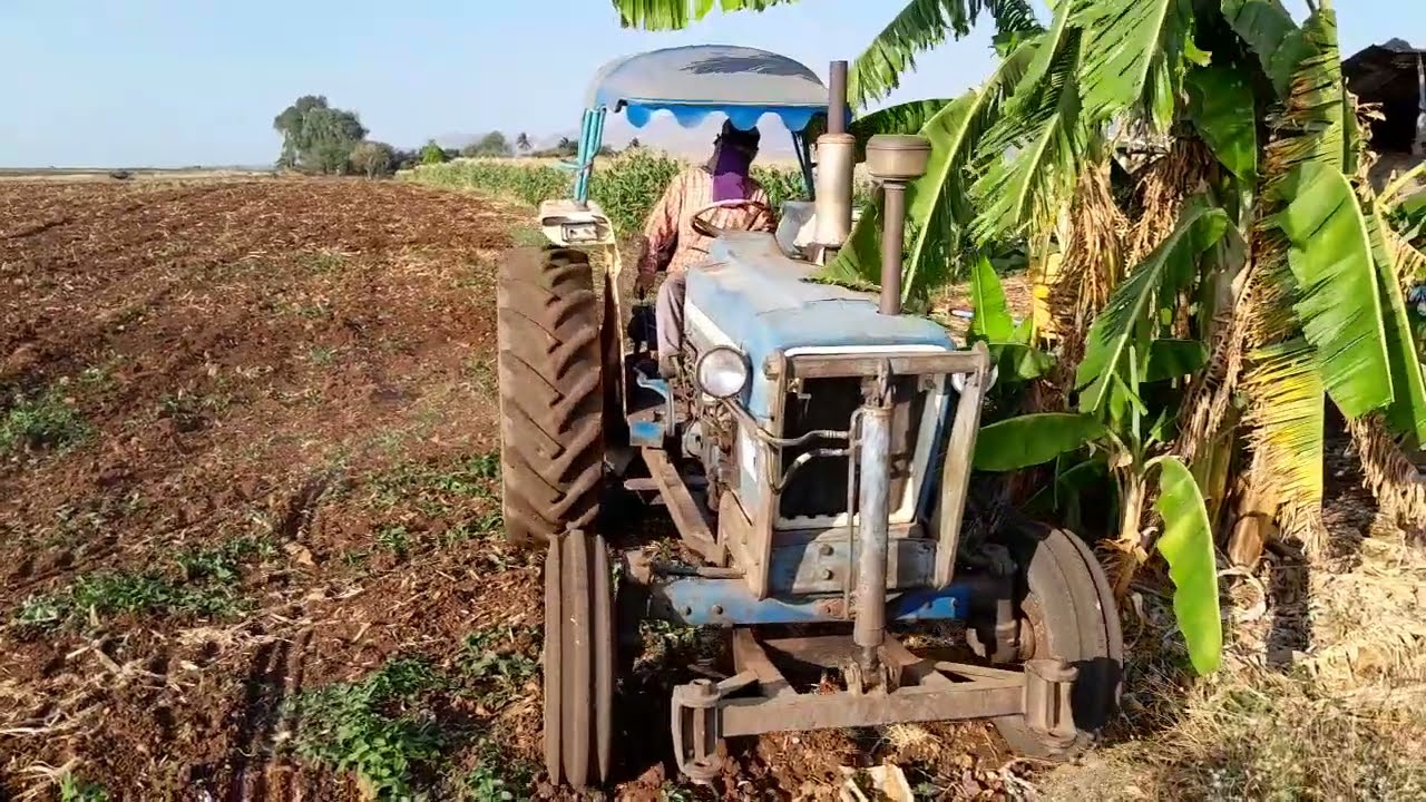 พาชมรถไถฟอร์ด6610ไถพรวนเตรียมดินปลูกอ้อยครับ