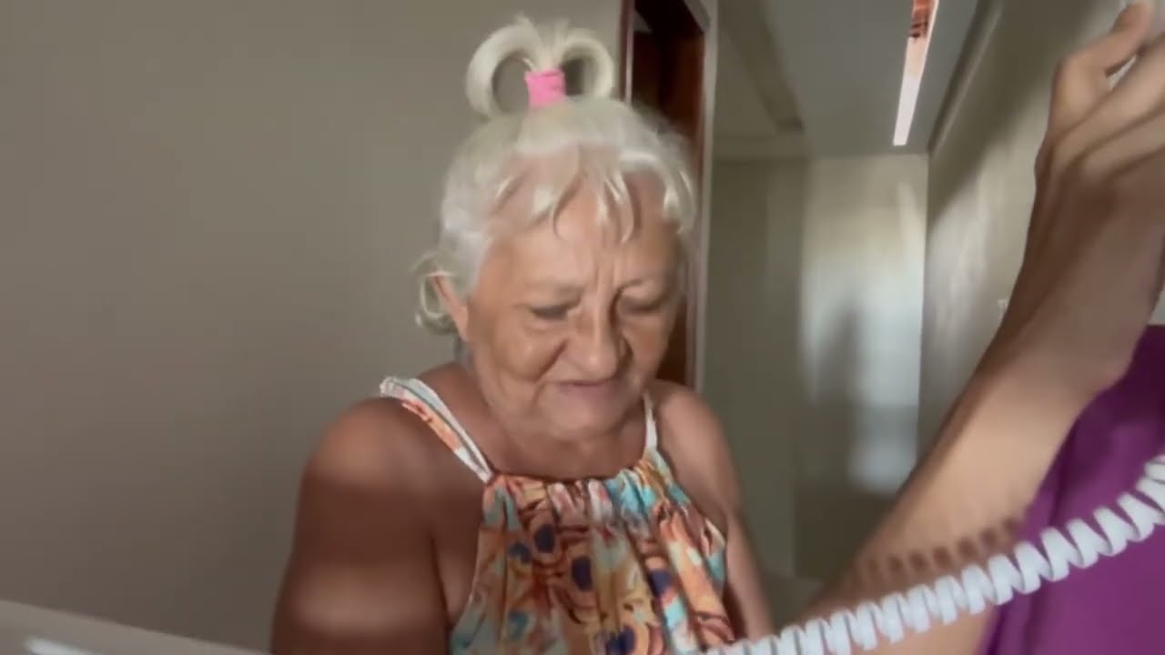 Arrancou os couros na depilação 😂