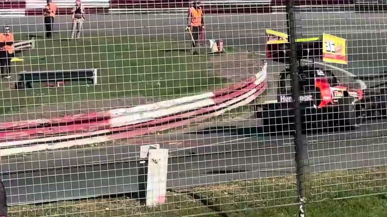 BRISCA F1 @ hednesford heat 1..06.04.25