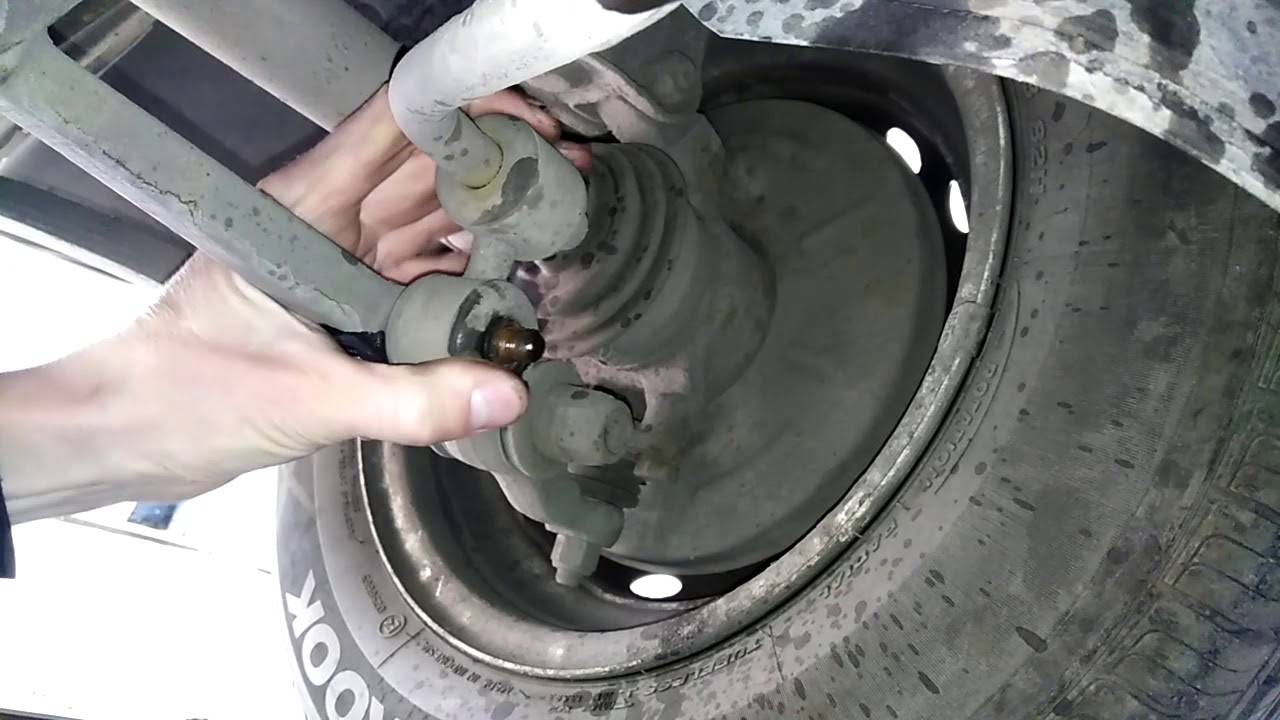 Замена стабилизатора поперечной устойчивости с 2108 на 2110. Подробное видео.