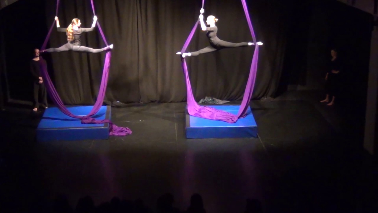Cirkus do Gala: Vzdušná akrobacie na šálách