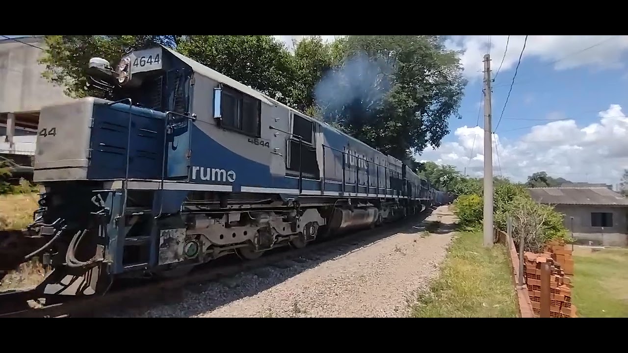 Trem Vazio #4641 Cruzando Santa Maria RS 