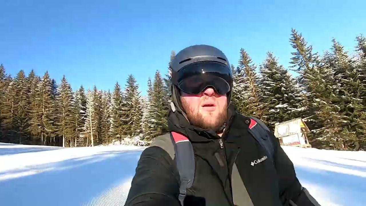 Super sunny day of skiing at Dachstein West, January 21st 2024. Lightly edited with raw audio.