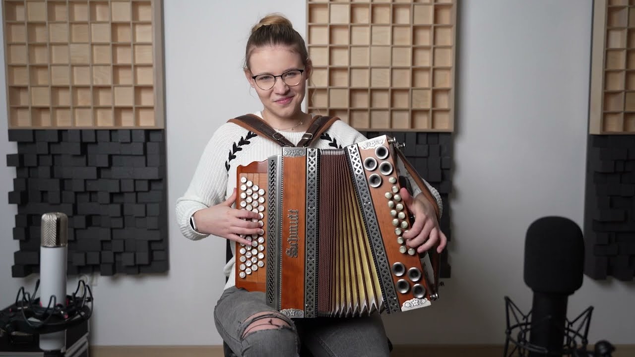 Auf geht`s - eine flotte Polka mit Sophia | Steirische Harmonika