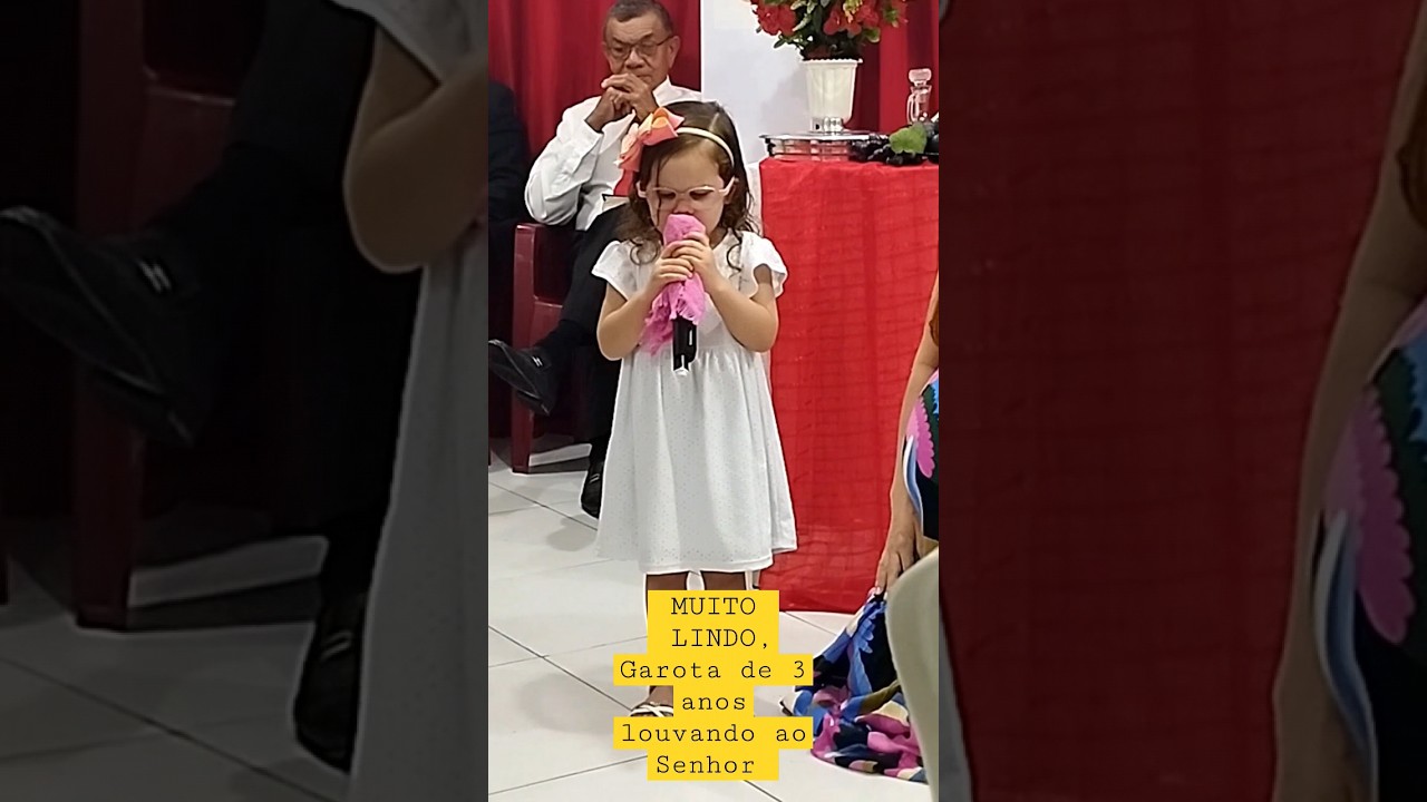 Muito Lindo, garota de 3 anos louva &Eacute; s&oacute; chamar Jesus de Hingridy Roberta na Igreja #esochamarjesus