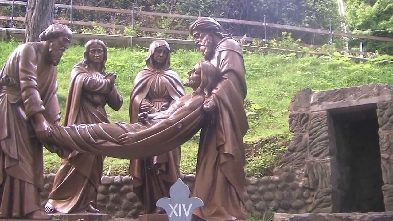 Sainte Anne de Beaupre Basilica (Walk of the Cross)