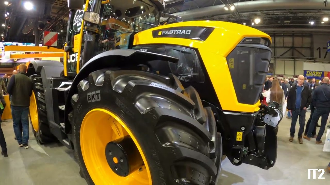 NEW 2026 JCB Fastrac 6300 6.7 Litre 6-Cyl Diesel Tractor (335 HP) LAMMA Show 2026