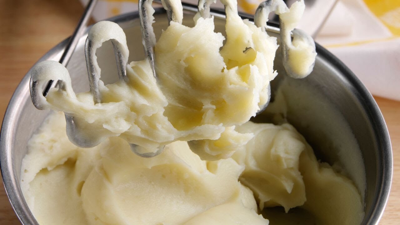 Recette : Pur&eacute;e de pommes de terre &agrave; l'ail doux