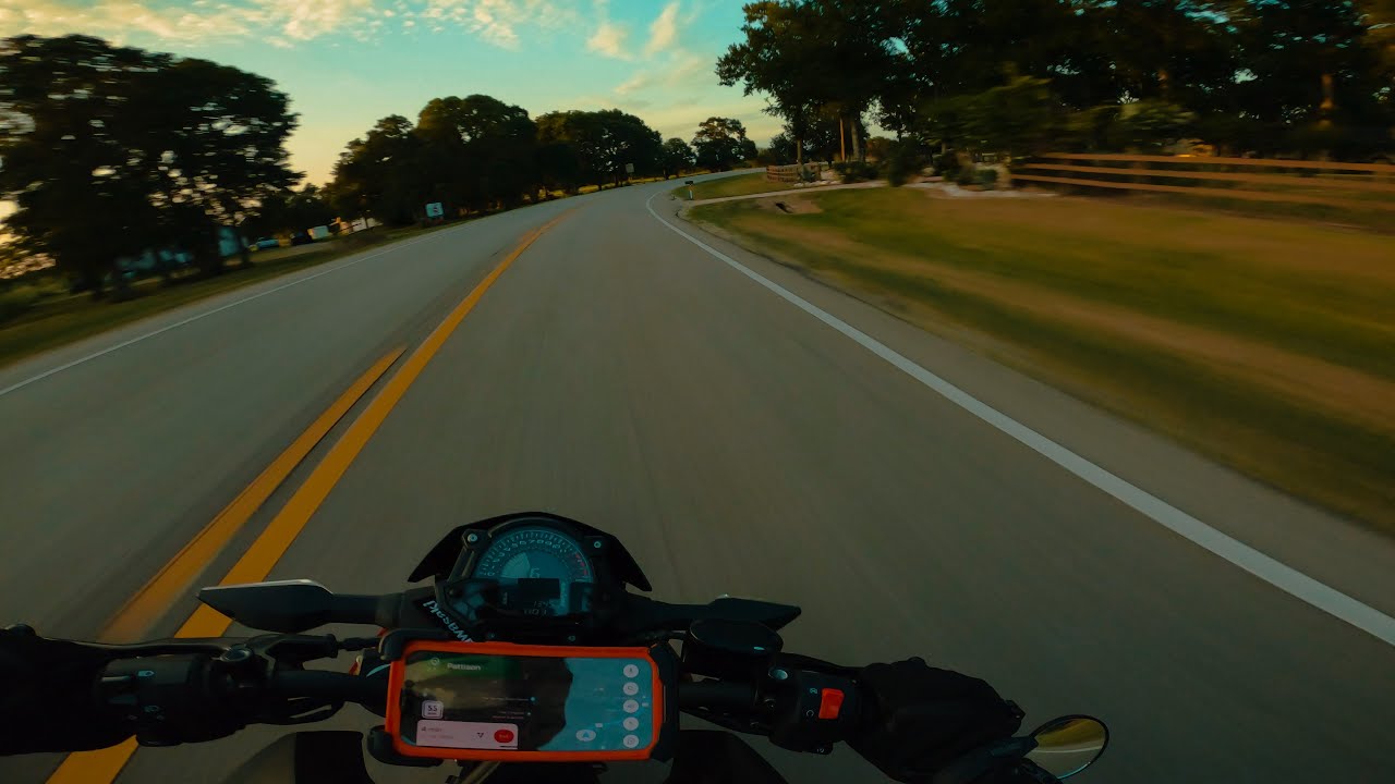 CHILL RIDE ON RACERS ROAD | SAN FELIPE TO PATTISON, TEXAS | KAWASAKI Z400 | SPRING 2022 | 4K POV