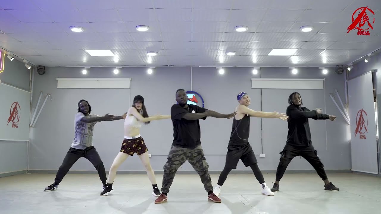 [Beginners Dance Workout] Luis Fonsi   Despacito|Sino Afro Dance Workout|Easy Dance Fitness，Zumba