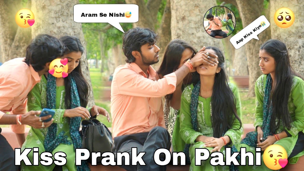 Kissing Prank On Pakhi😘 || रोने लगी Glt Kiya Mai😔 || Guddu Vlogs
