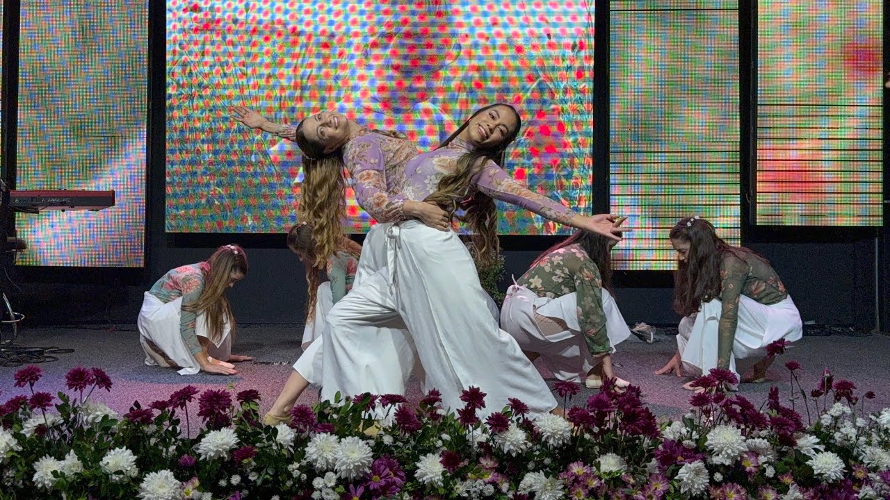 Ministério Shekinah Dance - Primeira Essência (Jardim particular)- Aline Barros