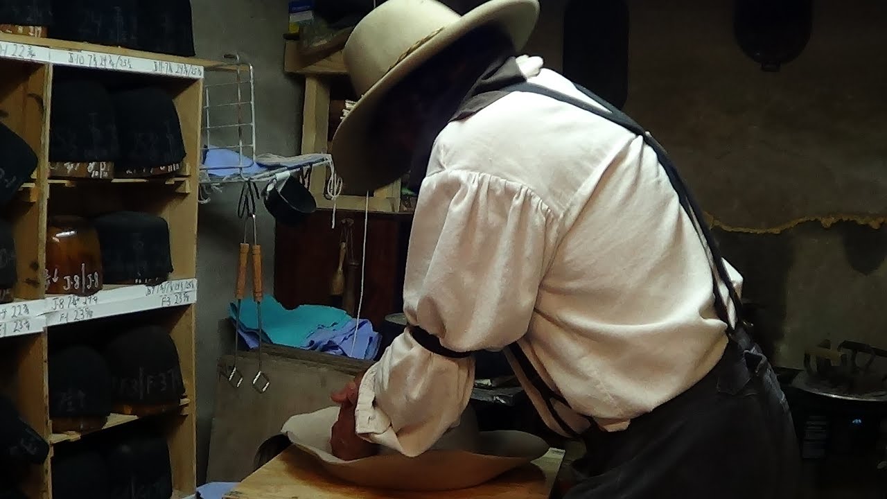 How Lil Grizz Makes a Cowboy Hat