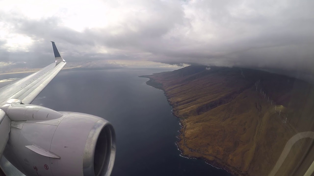 Beautiful Landing - MAUI Hawaii OGG -  United Airlines 737-800 Wing View