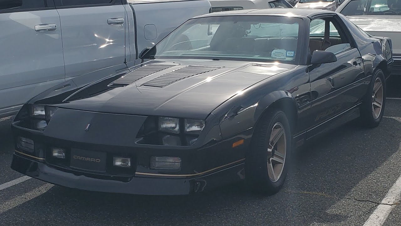 1985 Chevrolet Camaro IROCZ Walkaround 