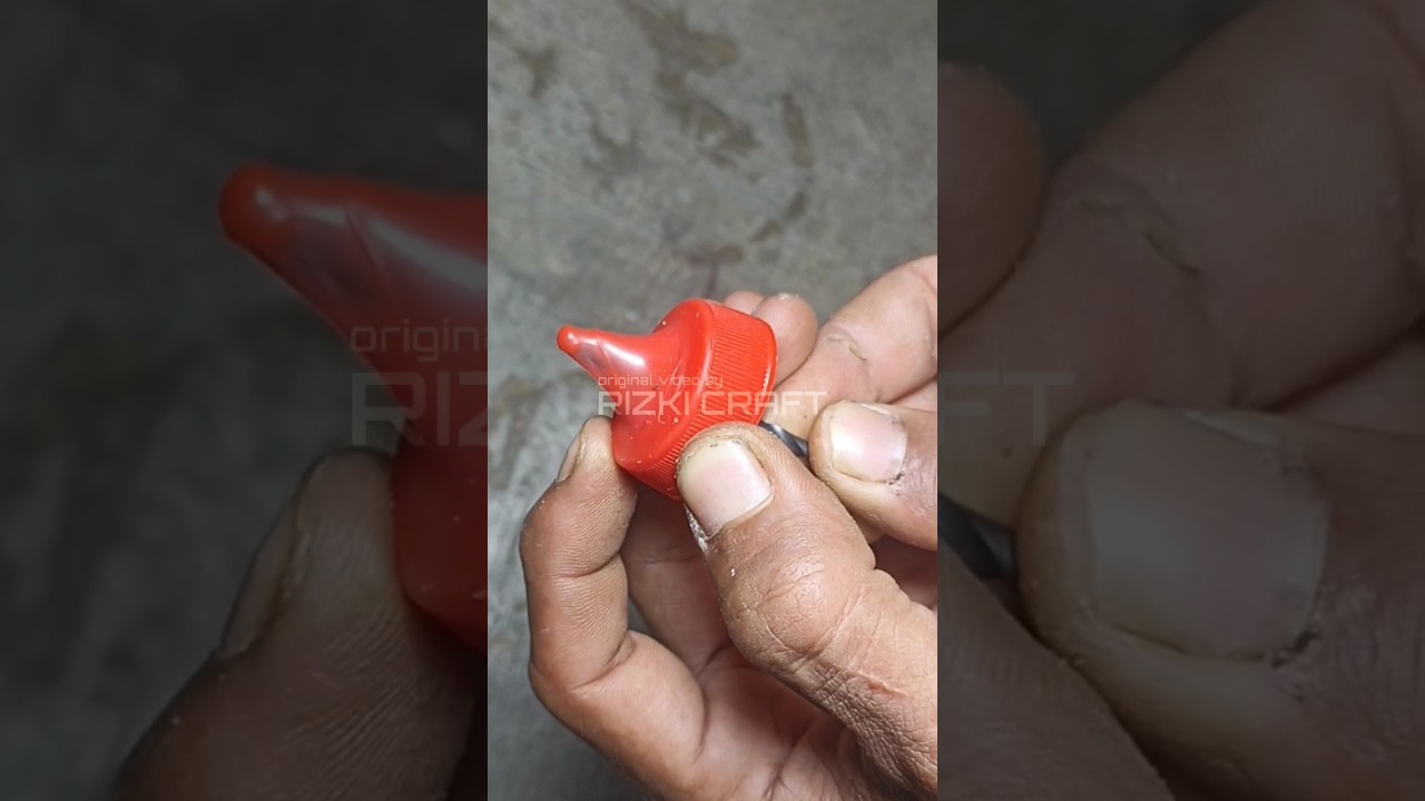 make an engine oil filling funnel from a bottle #short #tutorial