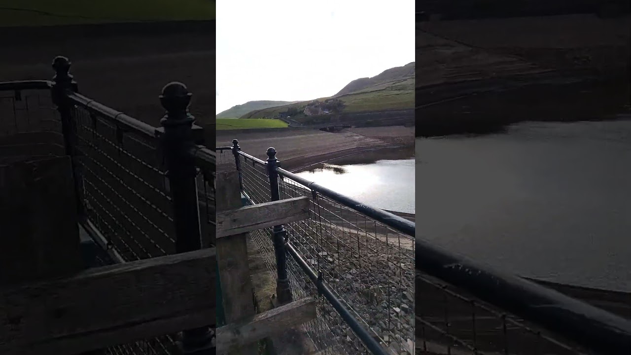 A short walk out last night to Torside Crossing